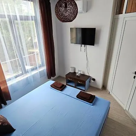 Apartment Cosy And Spacious 
